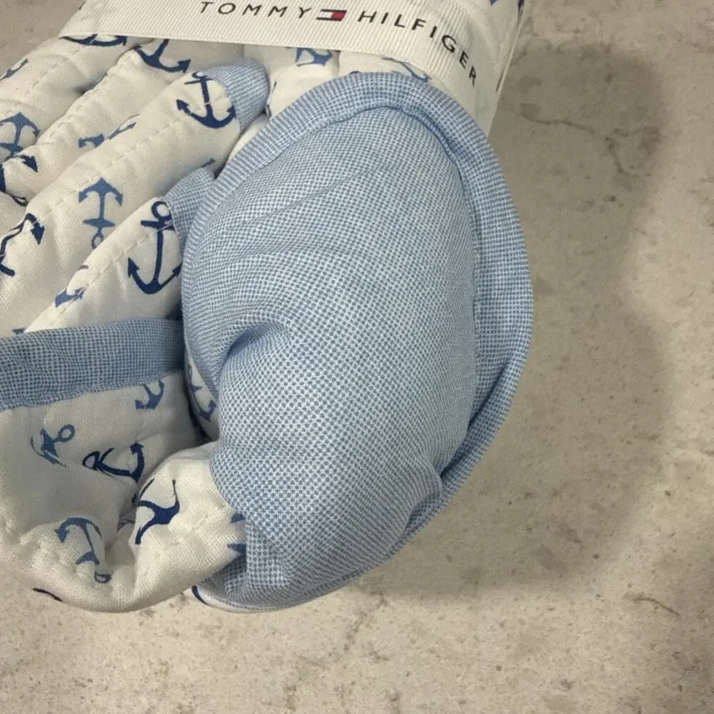 Tommy Hilfiger this set
